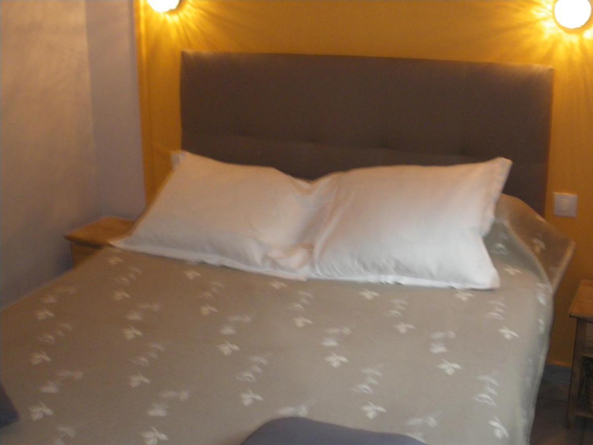Bed and Breakfast Les Coquillettes Équemauville Exterior foto